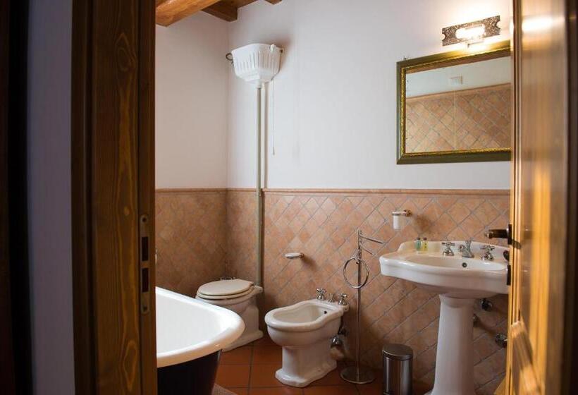 스탠다드 룸, B&b I Pini Di Storaco