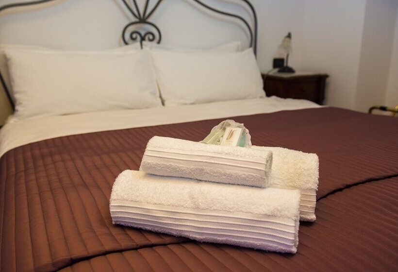 غرفة قياسية, B&b I Pini Di Storaco