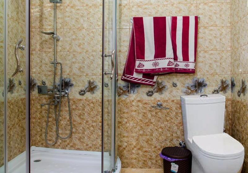 اتاق لوکس, S.r