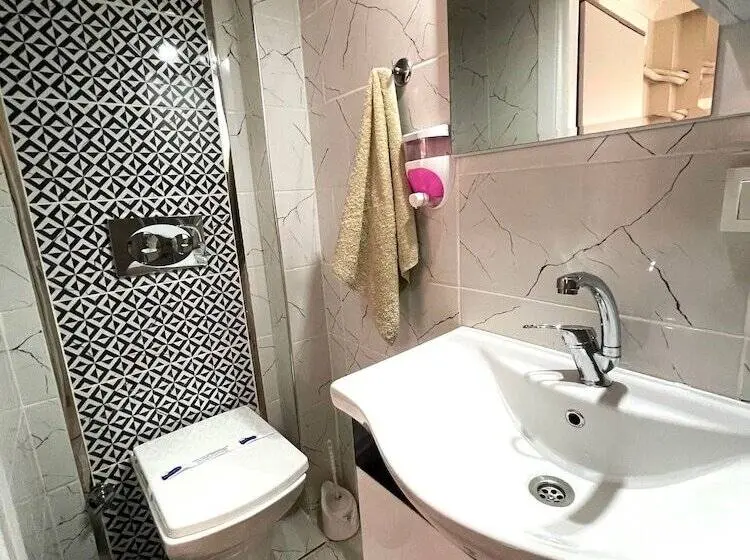 اتاق استاندارد, Tekinler Otel
