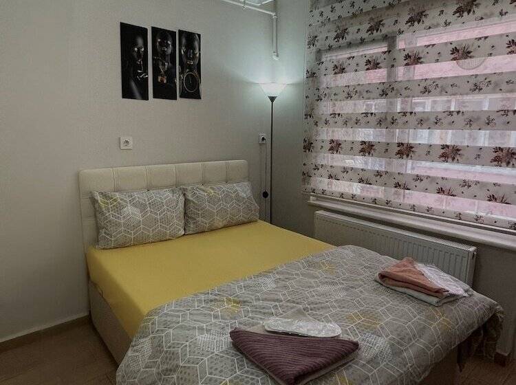 Номер Стандарт, Tekinler Otel