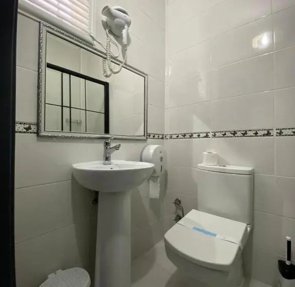 اتاق اکونومی, Tekinler Otel