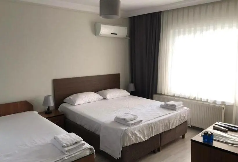 اتاق ساده سه‌ نفره, Tekinler Otel