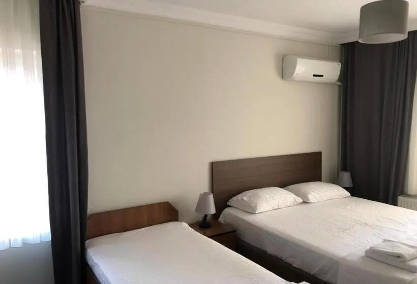 اتاق ساده سه‌ نفره, Tekinler Otel