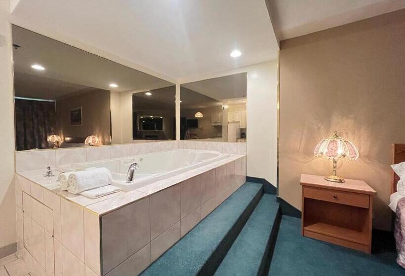 חדר סטנדרט עם מיטת קינג, Western Budget Motel #3 Whitecourt