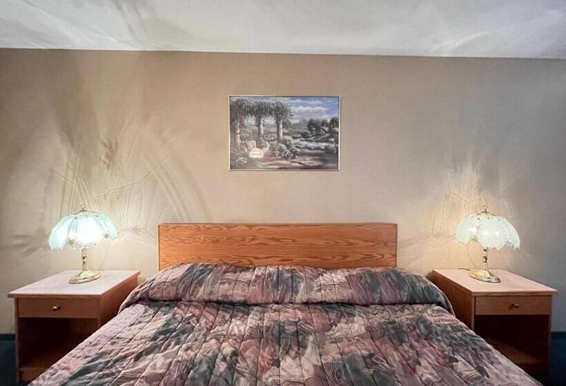 Люкс Deluxe Кровать Кинг, Western Budget Motel #3 Whitecourt