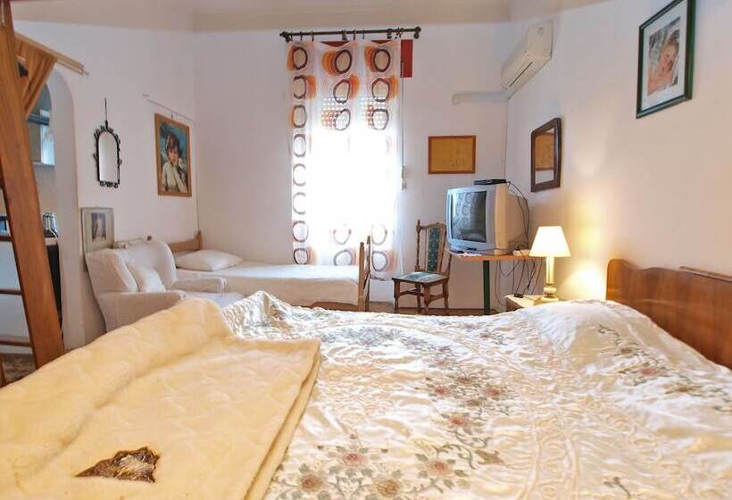 Апартаменты 1 Спальня, Apartment 1050