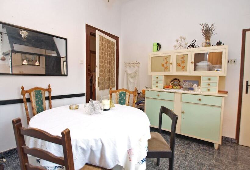 Апартаменты 1 Спальня, Apartment 1050