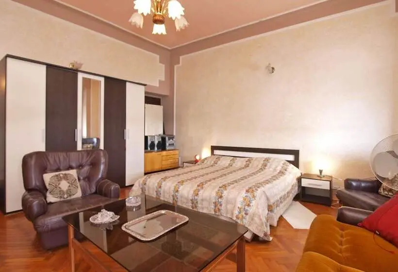 １ベッドルームアパートメント, Apartment 1050