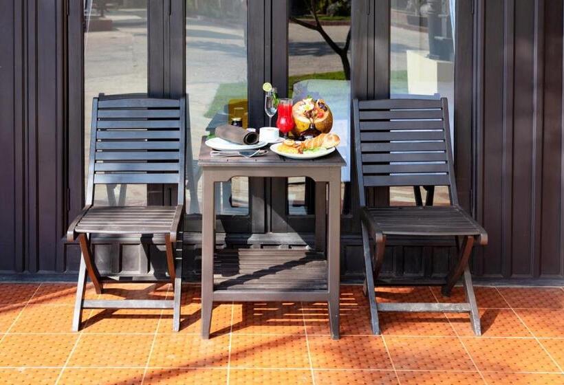 Бунгало Стандарт Вид на Сад, Sansan Resort