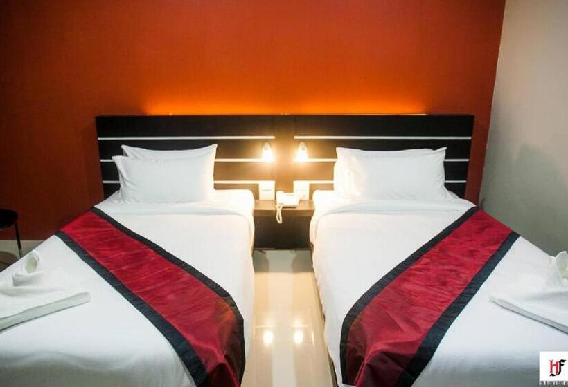 标准间, The Harbour Front