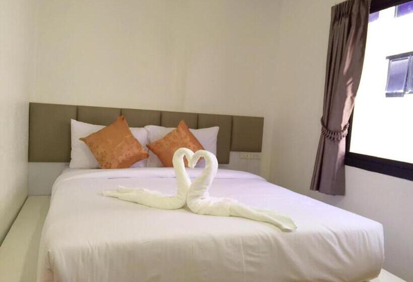 经济房, The Harbour Front