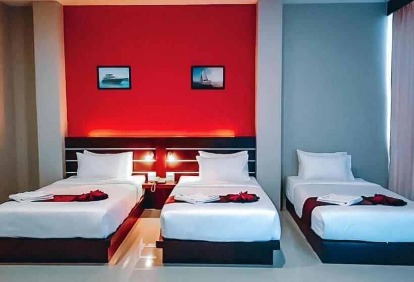 家庭间, The Harbour Front