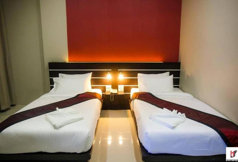 标准间, The Harbour Front