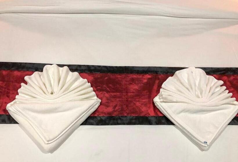 豪华房间, The Harbour Front