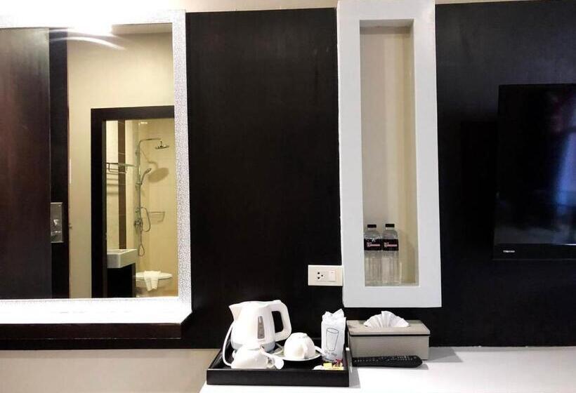 家庭间, The Harbour Front