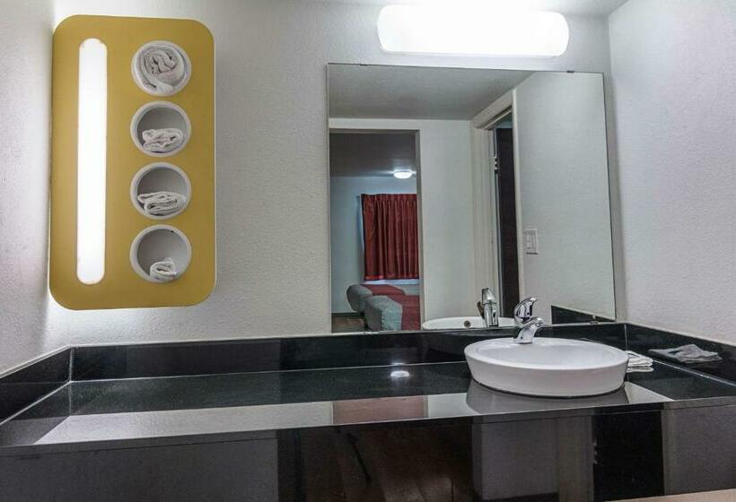 غرفة قياسية سرير كينج, Motel 6 Texarkana, Ar