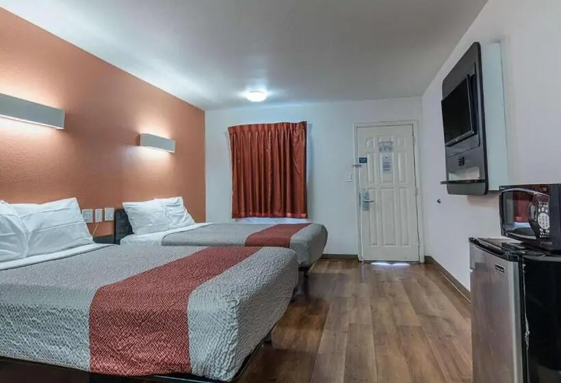 スタンダード４人部屋, Motel 6 Texarkana, Ar