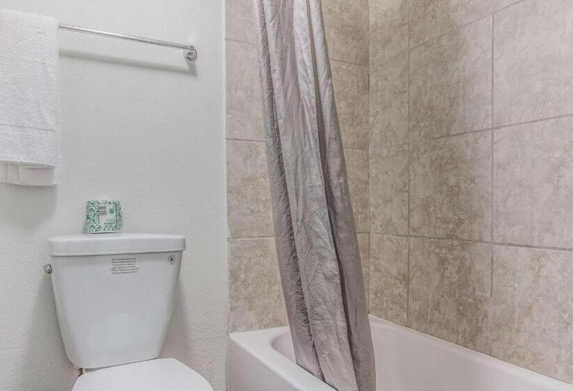 غرفة قياسية رباعية, Motel 6 Texarkana, Ar