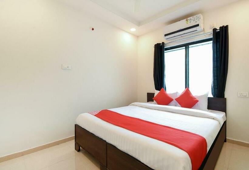 غرفة أساسية, White House Regency