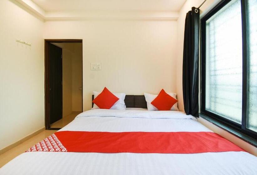 غرفة كلاسيكية ثلاثية, White House Regency