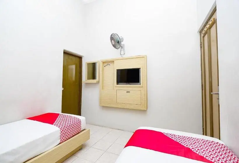 Quarto Economy, Oyo 2436 Kencana