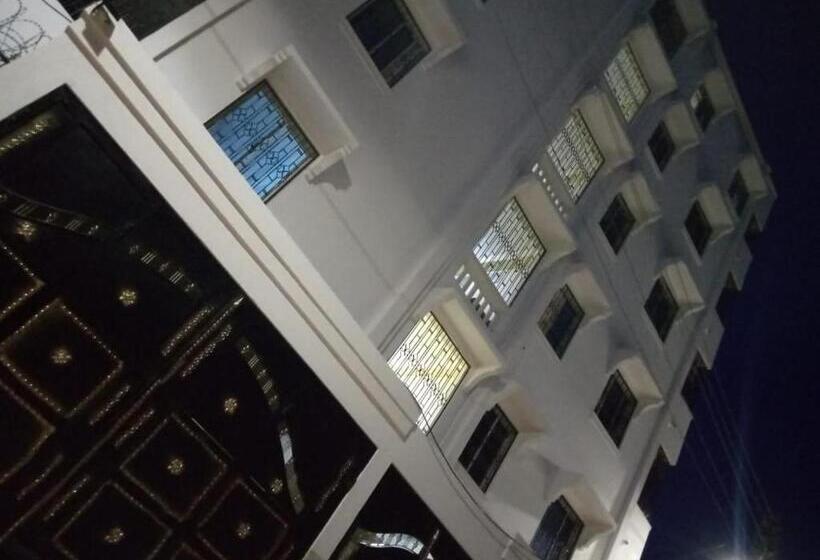 آپارتمان 1 خوابه با بالکن, Marya Shelters Limited