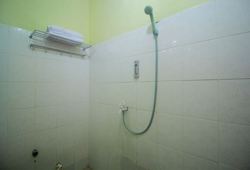 חדר סטנדרט, Spot On 2305 Andys Nur Penginapan