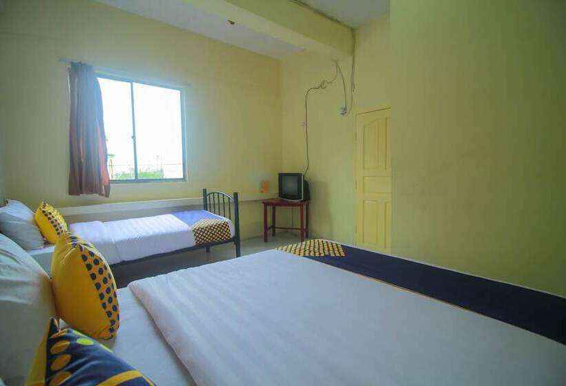 غرفة إقتصادية ثلاثية, Spot On 2305 Andys Nur Penginapan