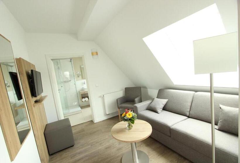 Quarto deluxe, Adler