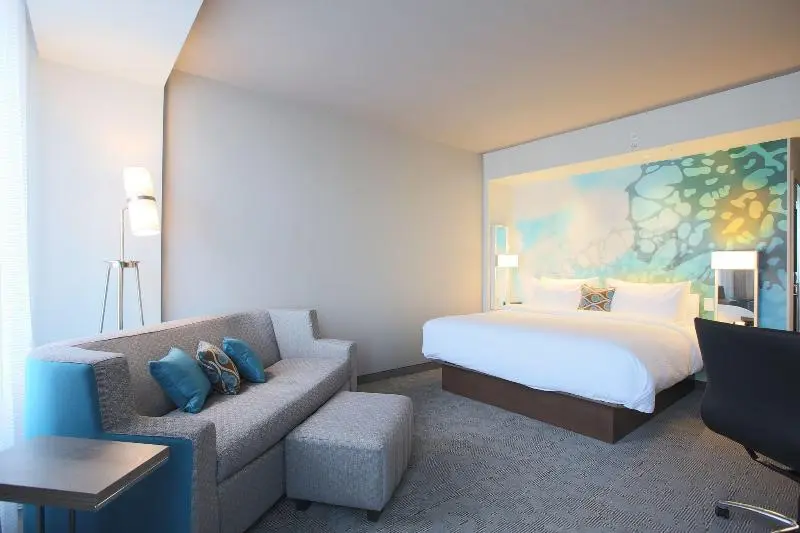 キングサイズベッドのエクゼクティブルーム, Courtyard By Marriott Montreal Brossard