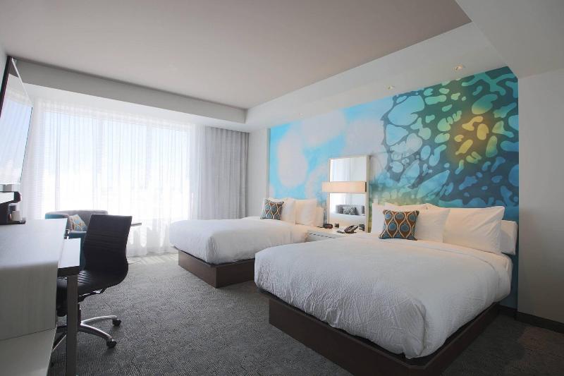 クイーンサイズベッドのエクゼクティブルーム, Courtyard By Marriott Montreal Brossard