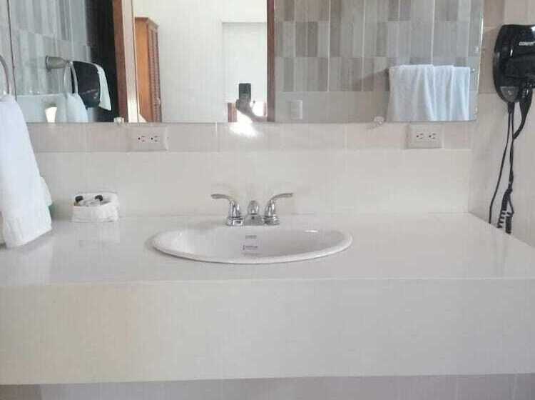 اتاق لوکس, La Estancia