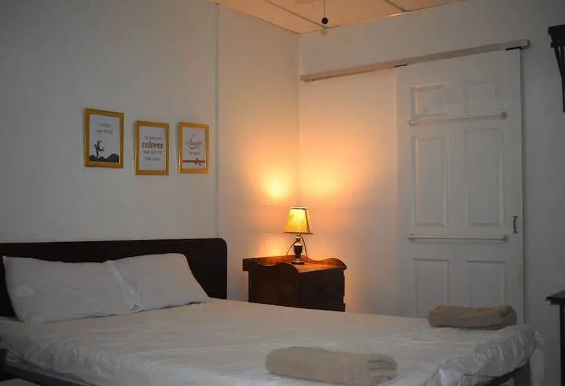 اتاق لوکس, Orison Hostels Managua