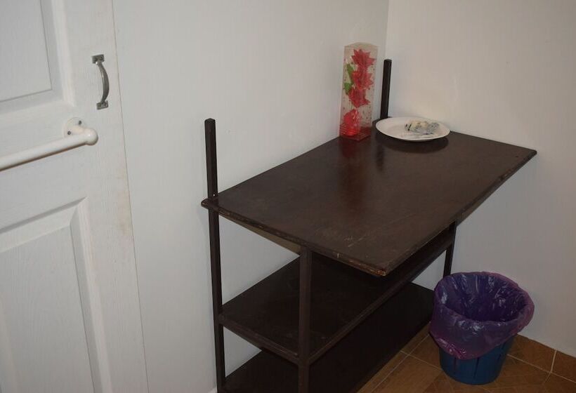 اتاق لوکس, Orison Hostels Managua