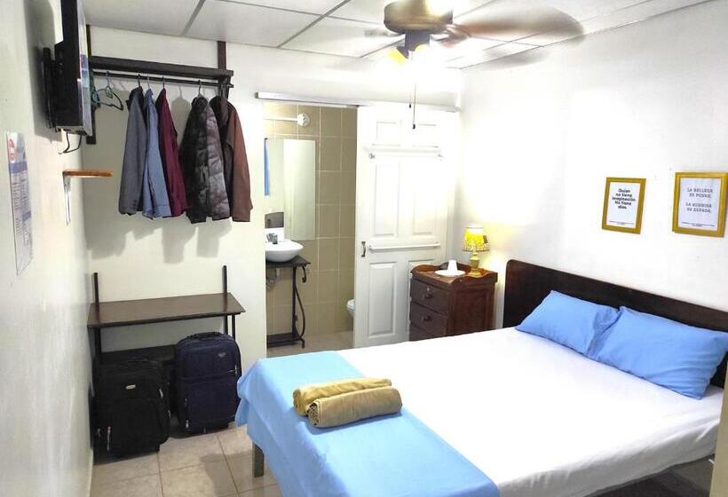 اتاق لوکس, Orison Hostels Managua