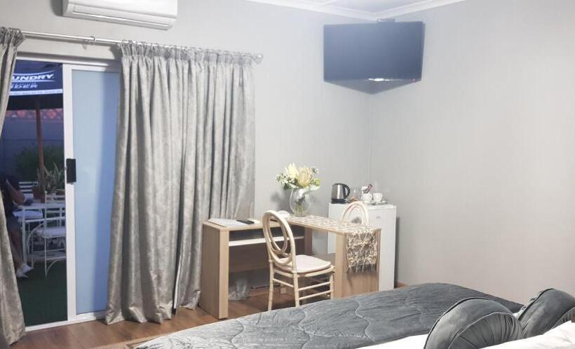 디럭스 룸, The Retreat Guesthouse