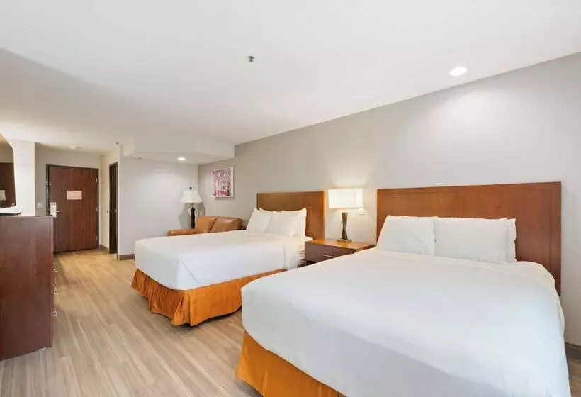 Perhesviitti, Best Western Lake Oswego Hotel & Suites