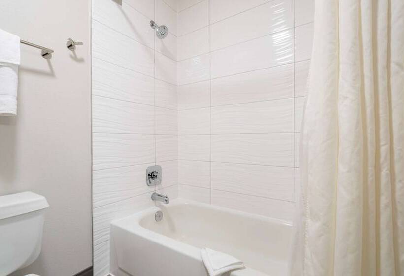 جناح عائلي, Best Western Lake Oswego Hotel & Suites