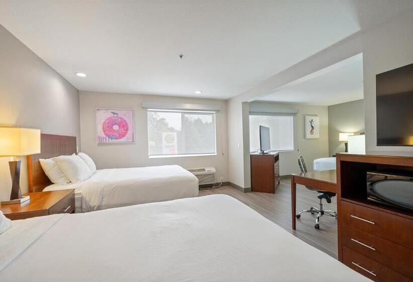 جناح عائلي, Best Western Lake Oswego Hotel & Suites