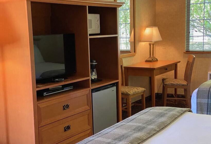 Классический Номер, Cousin S Country Inn