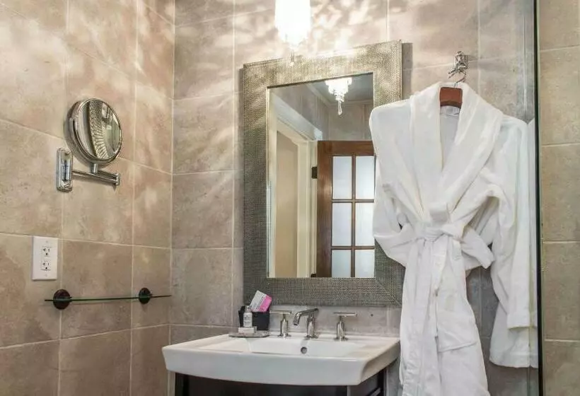 اتاق استاندارد, The Peacock Inn, Ascend Hotel Collection