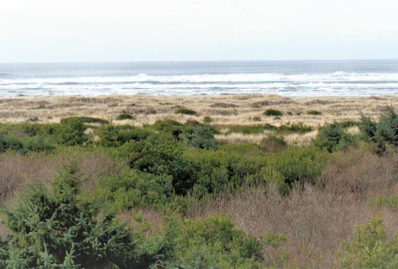 جناح مطلّ علي البحر, The Polynesian Resort