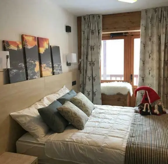 اتاق لوکس, Edelweiss Hotel Champoluc