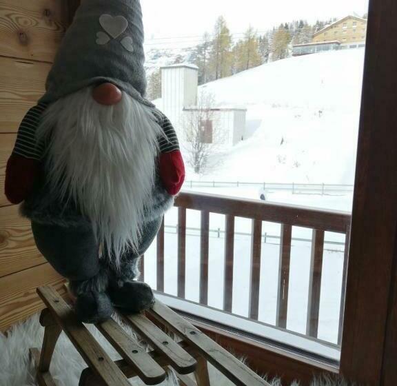 اتاق خانوادگی, Edelweiss Hotel Champoluc