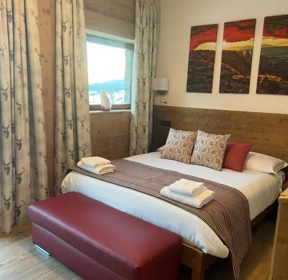 سوییت جونیور لوکس, Edelweiss Hotel Champoluc