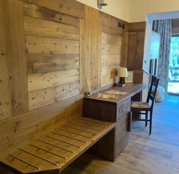 Deluxe Junior Suite