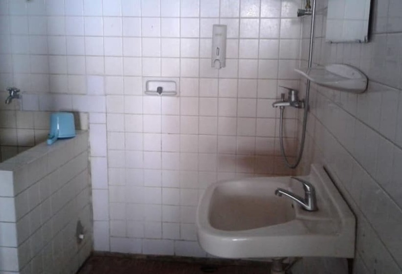 غرفة سوبيريور رباعية, Bunga Ayu Seaside Resort