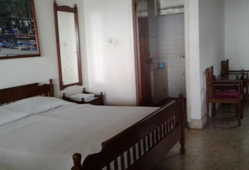 غرفة سوبيريور رباعية, Bunga Ayu Seaside Resort