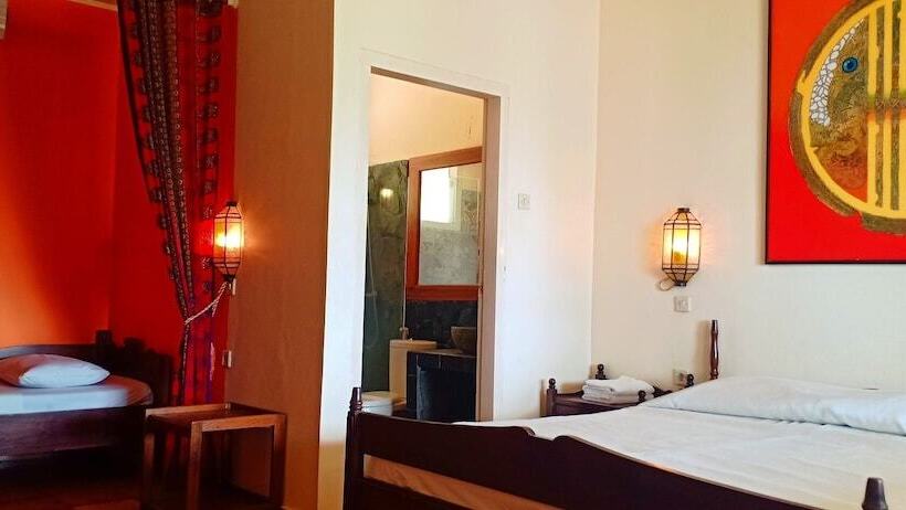 Трехместный Номер Deluxe, Bunga Ayu Seaside Resort